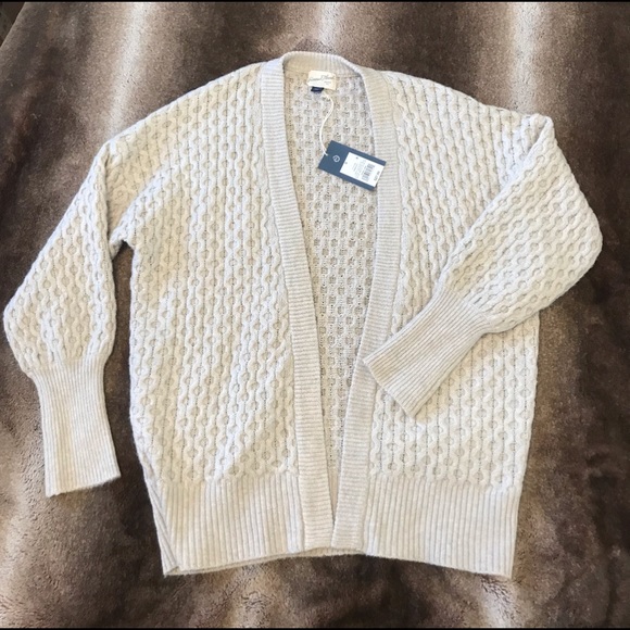 Universal Thread Sweaters - Universal Threads Oversized Sweater